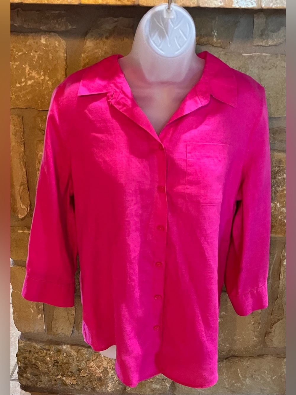 Chico’s Vibrant Fuschia Magenta Linen Blouse Small (6) Button Down 3/4 Sleeves